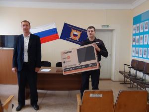 Уйских полицейских поощрили ценными подарками