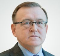 Павел Рыжий покидает должность министра промышленности, новых технологий и природных ресурсов Челябинской области