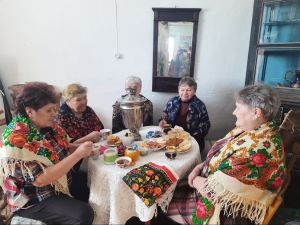 В Брюхово женщины узнали старинные рецепты блинов