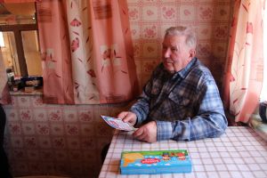 Тружеников тыла Уйского  поздравили &laquo;серебряные волонтеры&raquo;