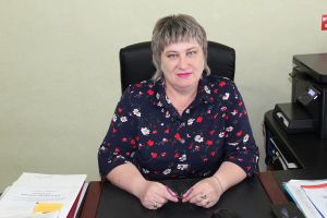 Директор Уйского комплексного центра социального обслуживания населения Ольга Леонтьева: Желаю, чтобы, наконец, установились мир и порядок