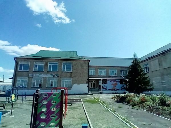 В Уйском детском саду №3 &laquo;Березка&raquo; отремонтировали кровлю