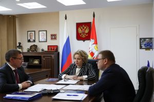 Валентина Матвиенк и Алексей Текслер провели рабочее совещание