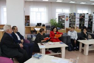 В Уйской центральной  библиотеке прошла встреча объединения &laquo;Росток&raquo;