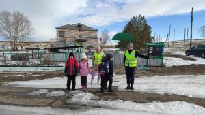 Для яринских первоклассников провели пешеходную экскурсию