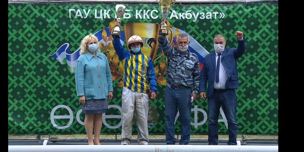 Наездник из Уйского района стал обладателем кубка &laquo;Барса&raquo;
