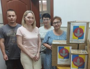 Сотрудники учреждений культуры собрали посылки для г. Ясиноватой и Авдеевки