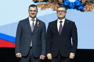 Губернатор Алексей Текслер предложил объединить профсоюзным движением предприятия и организации региона