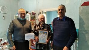 Сегодня ветерану войны из Ларино исполнилось 90 лет