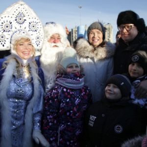 Губернатор Челябинской области участвовал в акции «Снеговики-добряки»