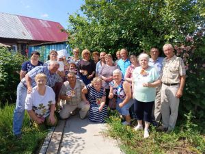 Выпускники Мирненской школы отметили 50&ndash;летний юбилей ее окончания