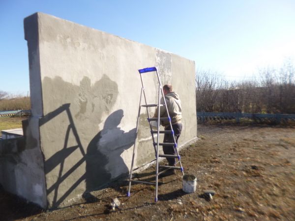 В Нижнеусцелемово реставрируют памятники участникам Великой Отечественной войны