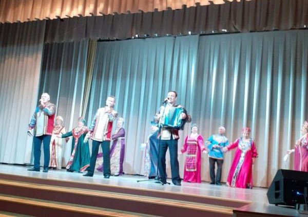 В ДК &laquo;Колос&raquo; прошел концерт областного клуба &laquo;Играй, гармонь!&raquo;