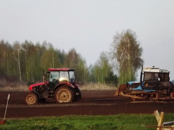 Житель Глазуновки угнал трактор из Нижнеусцелемово