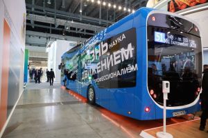 Губернатор региона Алексей Текслер побывал на промышленной выставке в Екатеринбурге