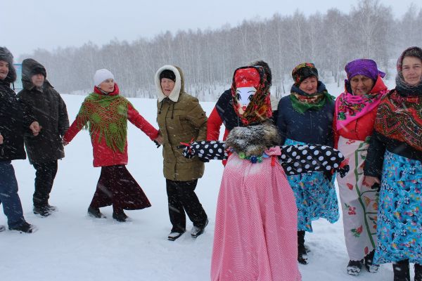 Отдыхающие Уйского комплексного центра проводили зиму