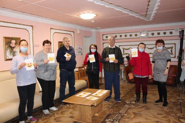В Уйском комплексном центре прошли акции &laquo;Цвет дня&raquo;и &laquo;Комплименты&raquo;