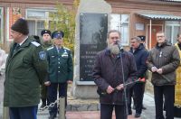 В Уйском состоялось открытие памятника казакам
