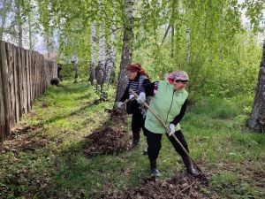 На этой неделе в Мирном прошел субботник