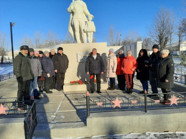 В Уйском прошла церемония, посвященная Дню Неизвестного Солдата