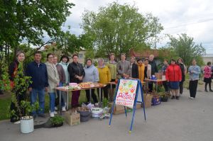 В Уйском, на пешеходной зоне по улице Пионерской, прошла благотворительная ярмарка