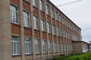 Сегодня на карантин по ОРВИ закрыли Ларинскую школу