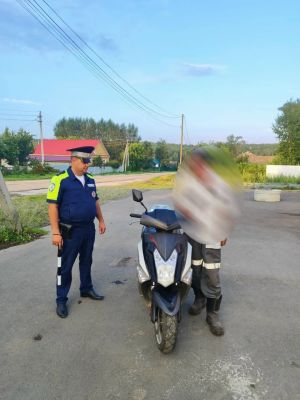 В Уйском округе выявили 5 нарушений при управлении мототранспортом