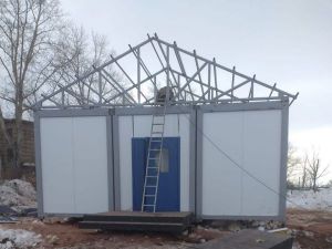 Возле нового ФАПа в Белово благоустраивают территорию