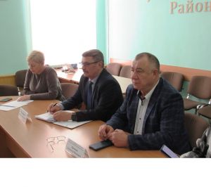В Уйском прошло совещание по благоустройству района