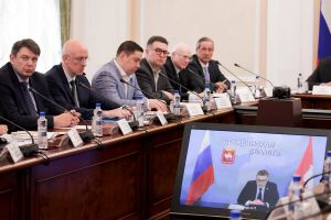 Губернатор Алексей Текслер встретился с представителями банковского сектора