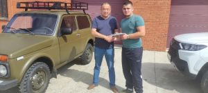 Из Уйского района в зону СВО отправили второй отремонтированный автомобиль &laquo;Нива&raquo;