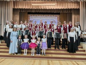 В Уйской ДШИ и ДК &laquo;Колос&raquo; прошёл концерт оркестра русских народных инструментов &laquo;Метелица&raquo;