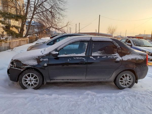 В Уйском водитель &laquo;ВАЗа&raquo; повредил заправочный шланг на АЗС