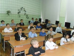 В Уйской начальной школе прошли  «Гагаринские уроки»
