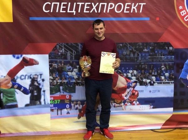 Тренер из Уйского награжден благодарственными письмами региона