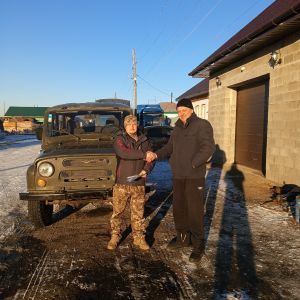 Житель Вандышевки безвозмездно передал машину &laquo;УАЗ&raquo; для бойцов СВО