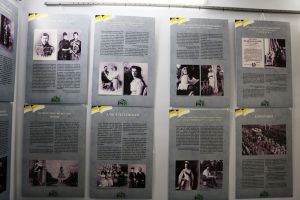 В Уйском краеведческом музее открылась фотовыставка «Романовы:23 ступени в бессмертие»