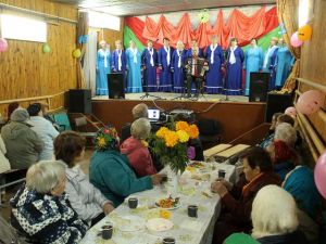 Масловцы поздравили пожилых людей поселка Нижний Атлян
